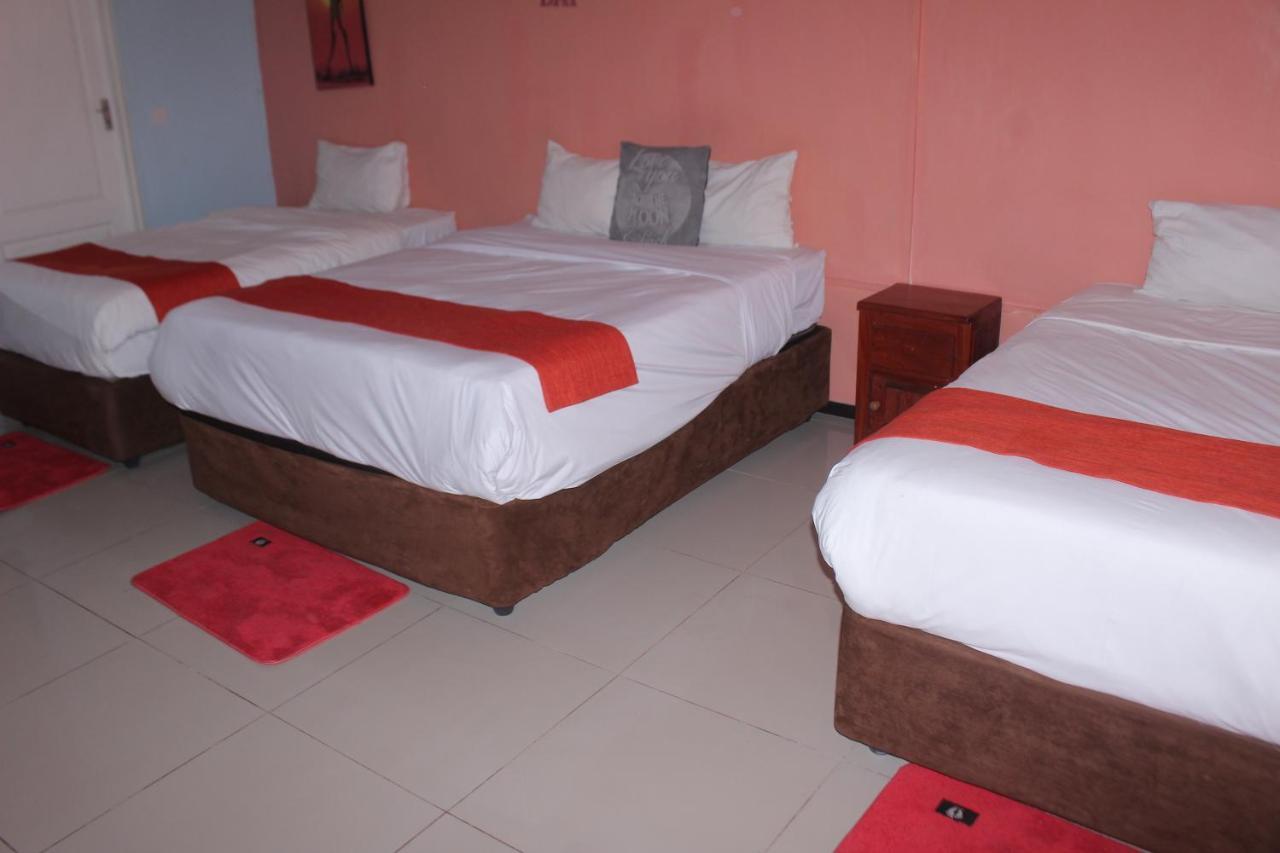 Global Guest House Kasane Exteriér fotografie