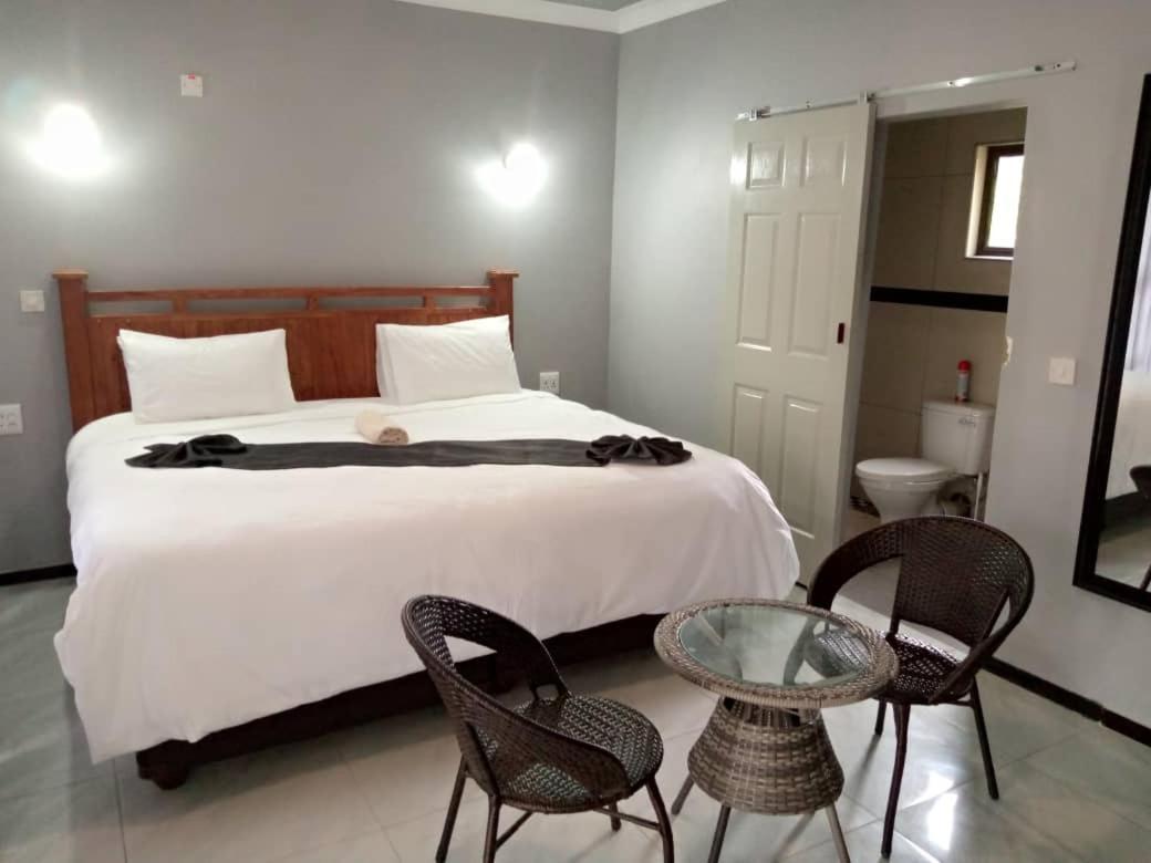 Global Guest House Kasane Exteriér fotografie